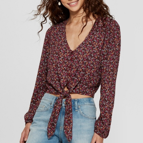 Xhilaration Tops - Xhiration crop top